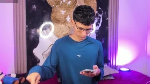 Snapshot of kingparker1 chatting on 28, 4, 2026 A L E X online show from 28, 4, 2026