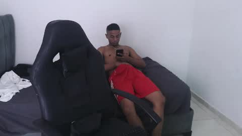 Snapshot of kings_latins chatting on 18, 5, 2026 DOMINANT ALPHA KINGS online show from 18, 5, 2026