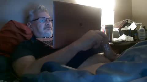 kingtongue10 online show from 23, 2, 2025