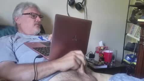 kingtongue10 online show from 22, 4, 2026