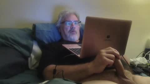Snapshot of kingtongue10 chatting on 15, 6, 2026 kingtongue10 online show from 15, 6, 2026