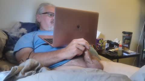 Snapshot of kingtongue10 chatting on 11, 7, 2026 kingtongue10 online show from 11, 7, 2026