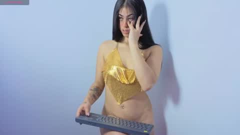 Snapshot of kinky_dakota chatting on 15, 7, 2026 dakota online show from 15, 7, 2026