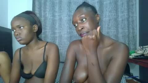 kinky_leila online show from 1, 7, 2026