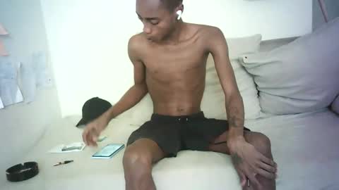 kinkybby_ online show from 9, 3, 2025