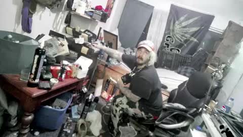Snapshot of kinkybiguy14 chatting on 5, 6, 2026 Kinky Cassie online show from 5, 6, 2026