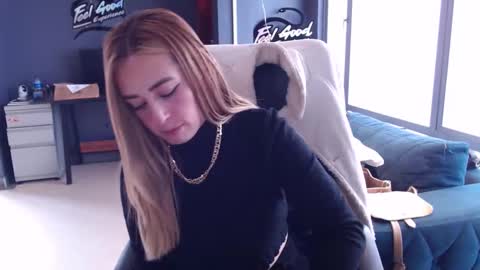 Snapshot of kinkydoll_ chatting on 26, 3, 2026 Sara online show from 26, 3, 2026