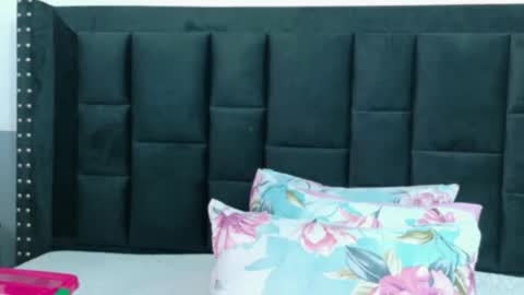 MISS RYN  online show from 15, 3, 2026