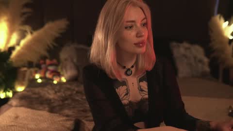 kinkylina_ online show from 17, 1, 2025