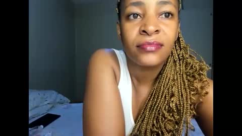 Snapshot of kinkylyla chatting on 14, 2, 2025 Kinky online show from 14, 2, 2025