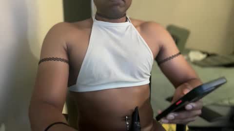 Snapshot of kinkyslutdee chatting on 14, 11, 2025 kinkyslutdee online show from 14, 11, 2025