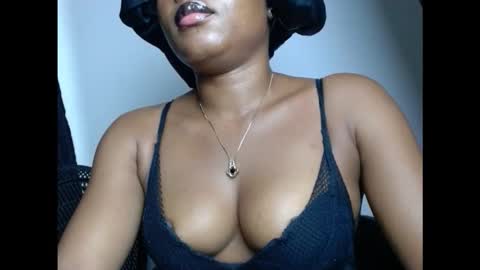 Snapshot of kinkyxxnasty chatting on 18, 11, 2025 kinkyxxnasty online show from 18, 11, 2025