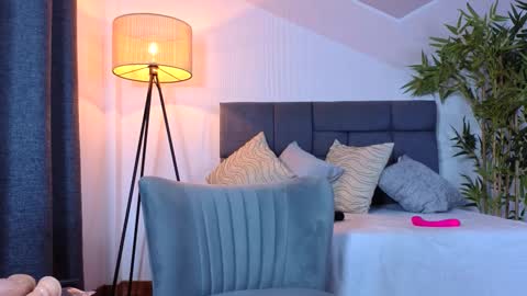 Snapshot of kinkyzoe20 chatting on 3, 11, 2025 kinkyzoe20 online show from 3, 11, 2025