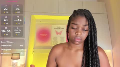 Snapshot of kiomarabaker chatting on 22, 12, 2025 M A R A online show from 22, 12, 2025