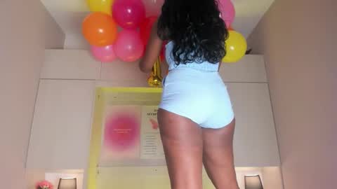 Snapshot of kiomarabaker chatting on 13, 1, 2026 M A R A online show from 13, 1, 2026