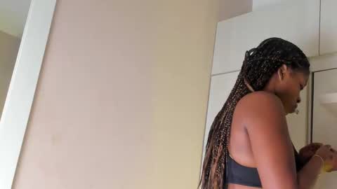 Snapshot of kiomarabaker chatting on 13, 2, 2026 M A R A online show from 13, 2, 2026