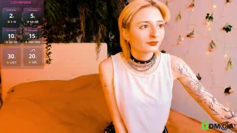 Snapshot of kira__cutie chatting on 23, 4, 2026 Kira online show from 23, 4, 2026