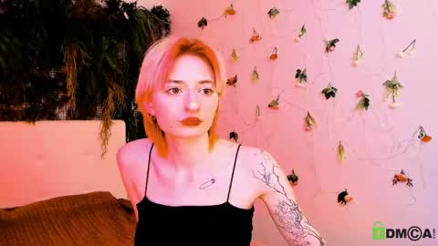 Snapshot of kira__cutie chatting on 15, 5, 2026 Kira online show from 15, 5, 2026