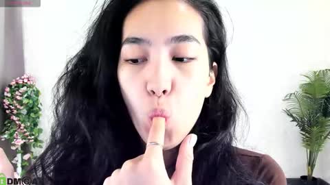 Aura online show from 4, 11, 2025