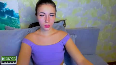 Kira  online show from 4, 12, 2025