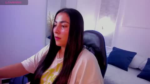 Snapshot of kira_villan chatting on 27, 5, 2026 K I R A online show from 27, 5, 2026