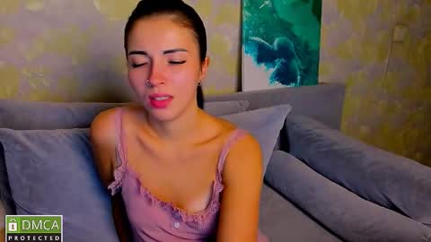 Snapshot of kiraa_sunny chatting on 25, 10, 2025 kiraa sunny online show from 25, 10, 2025