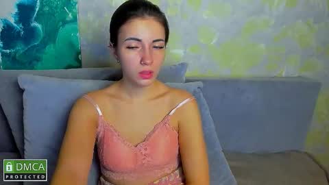 Snapshot of kiraa_sunny chatting on 16, 11, 2025 kiraa sunny online show from 16, 11, 2025