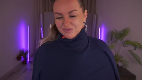 Kira online show from 2, 2, 2025