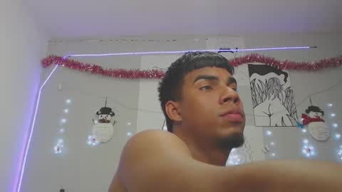 Snapshot of kirah_69 chatting on 27, 12, 2024 kirah_69 online show from 27, 12, 2024