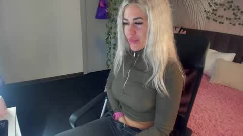 Kira online show from 25, 10, 2025