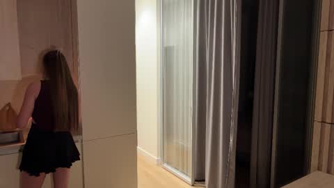 Snapshot of kiramystery chatting on 21, 10, 2025 Kira online show from 21, 10, 2025