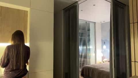 Kira online show from 12, 1, 2026