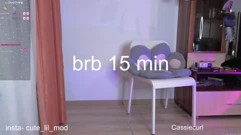 Kira cute online show from 28, 2, 2025