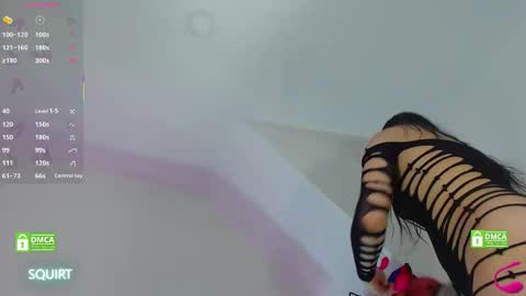 kiravixenn online show from 1, 2, 2026