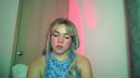 Snapshot of kiri_cute chatting on 13, 11, 2025 Kiri online show from 13, 11, 2025