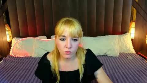 Snapshot of kirra_salute chatting on 14, 7, 2026 Kirra Salute online show from 14, 7, 2026