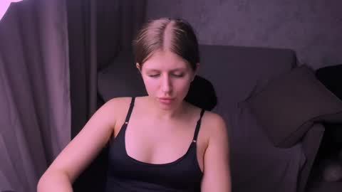 Kira online show from 2, 2, 2025