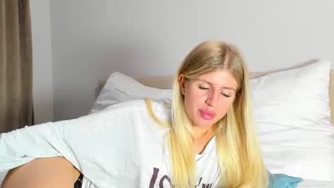 Snapshot of kirraa_ chatting on 17, 6, 2026 Kira online show from 17, 6, 2026