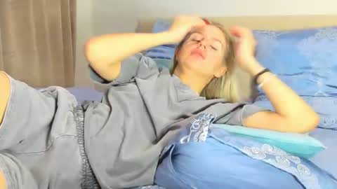 Snapshot of kirraa_ chatting on 1, 7, 2026 Kira online show from 1, 7, 2026