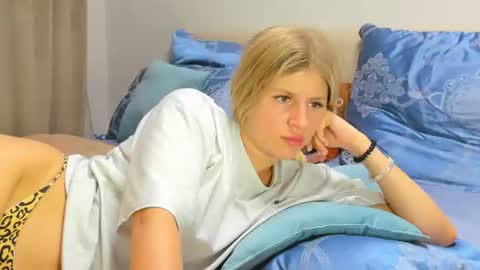 Snapshot of kirraa_ chatting on 23, 7, 2026 Kira online show from 23, 7, 2026