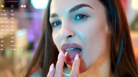 KirstenD online show from 9, 3, 2025