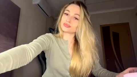 kirstinenter online show from 22, 2, 2026