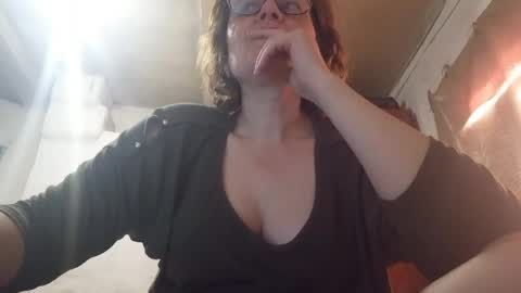 kissandvibe online show from 27, 3, 2026