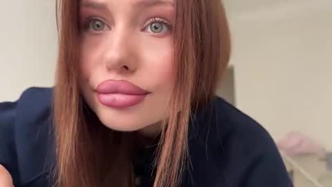 Snapshot of kisskeyy chatting on 10, 9, 2025 kisskeyy online show from 10, 9, 2025