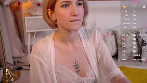 Snapshot of kisskiss_muah chatting on 13, 12, 2024 Kate  online show from 13, 12, 2024