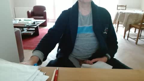 kisslog1 online show from 4, 4, 2026