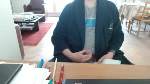 kisslog1 online show from 8, 4, 2026