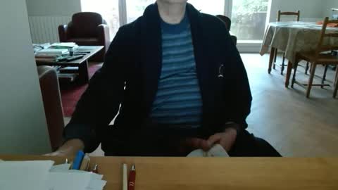 kisslog1 online show from 18, 4, 2026