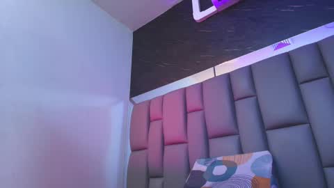 BELLA FLAME online show from 30, 9, 2025