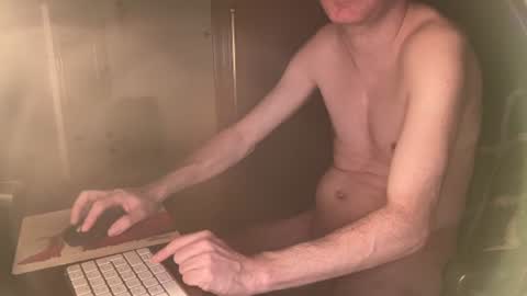 Snapshot of kissofbanned1983 chatting on 10, 7, 2026 kissofbanned1983 online show from 10, 7, 2026